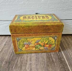 Vintage  Vegetable Cardboard Recipe Box J Moore  4" Tall 5.5" Length 4" Width 4"